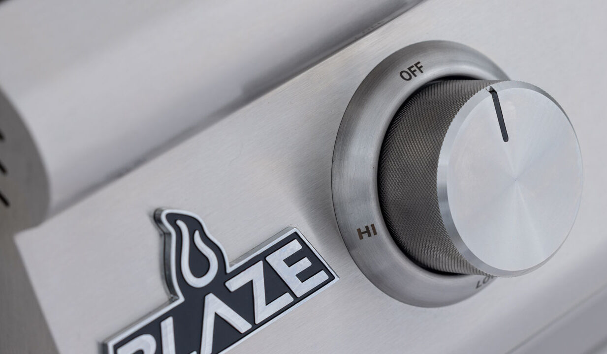 Blaze BCM 32-Inch 4-Burner Gas Grill