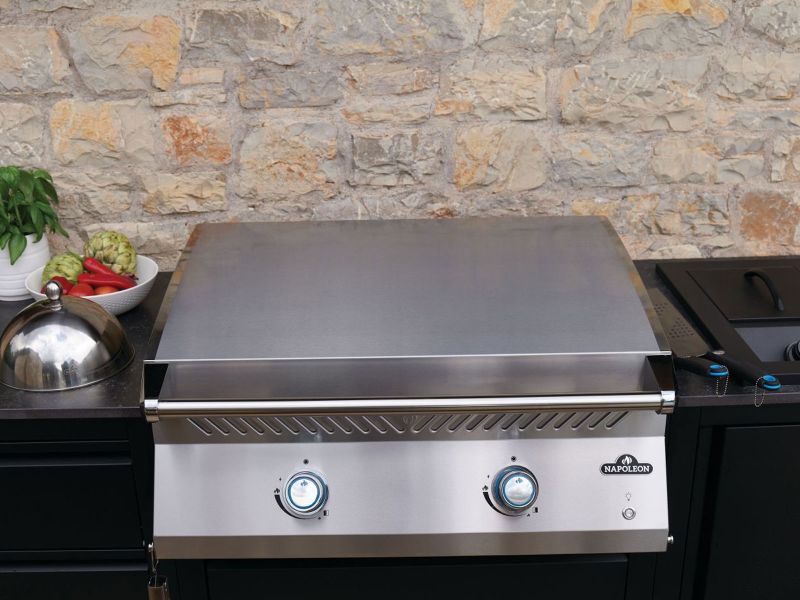 Napoleon Built-In 700 Series 32-Inch Stainless Steel Griddle Napoleon Built-In 700 Series 32-Inch Stainless Steel Griddle
