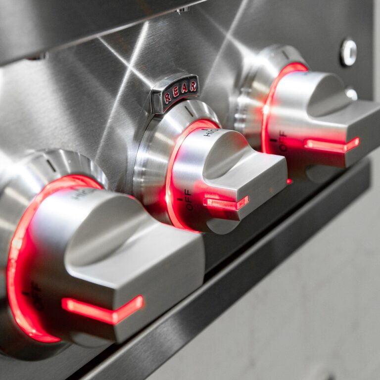 Summerset Sizzler Pro 40-Inch 5-Burner Built-In Gas Grill With Rear Infrared Burner - image 10